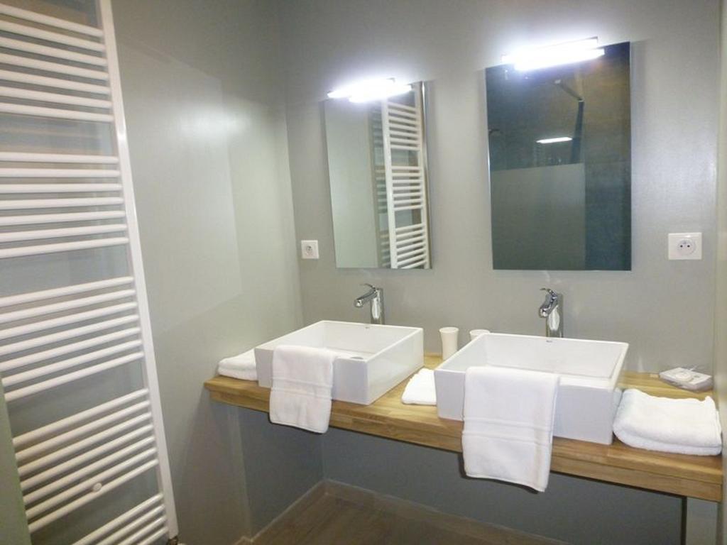 Le Clos Du Miroir Courset Cameră foto